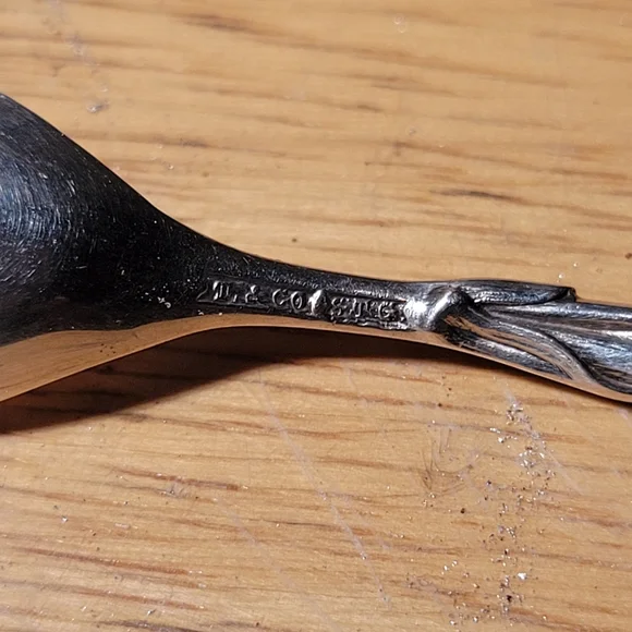 1885 Tiffany & Company Clover Spoon Ring 59 - Picture 15 of 16